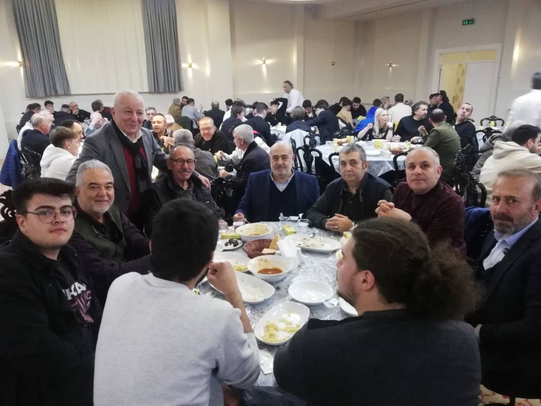 Meydan Grup dostlarıyla iftarda buluştu 2